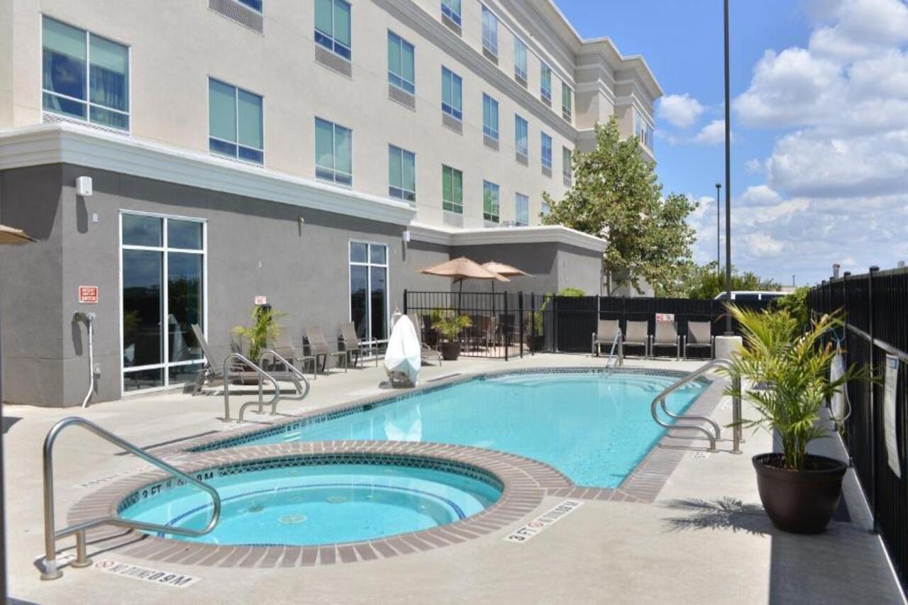 Holiday Inn Hotel & Suites Northwest San Antonio By Ihg Extérieur photo