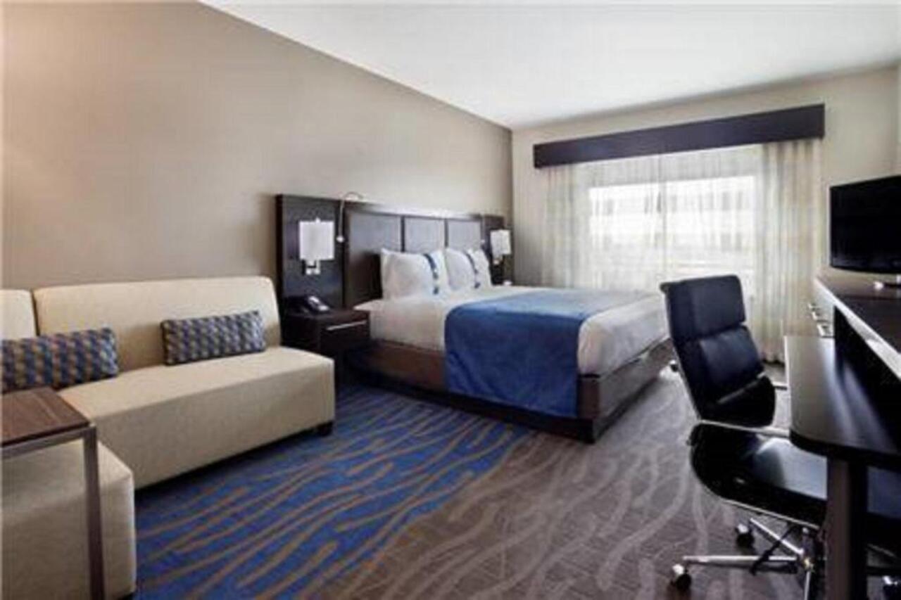 Holiday Inn Hotel & Suites Northwest San Antonio By Ihg Chambre photo