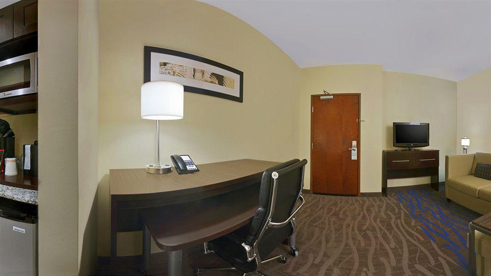 Holiday Inn Hotel & Suites Northwest San Antonio By Ihg Extérieur photo