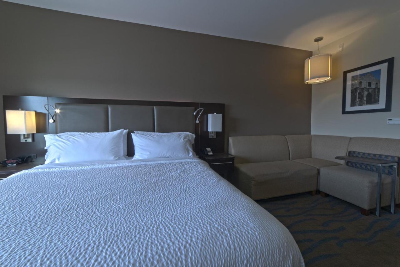 Holiday Inn Hotel & Suites Northwest San Antonio By Ihg Extérieur photo